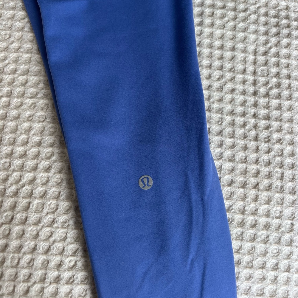 Lululemon yoga pants